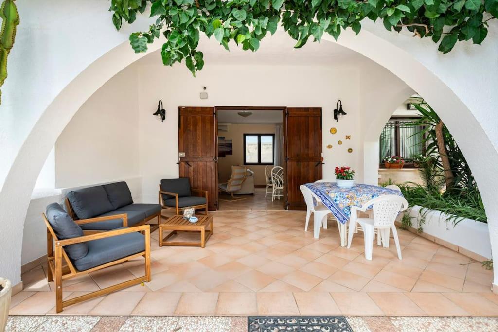 Villa Silvana Мадзара дел Вало Екстериор снимка